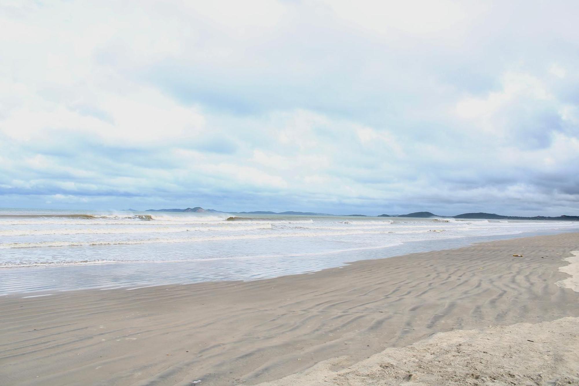 Pousada Recanto Beach House - Cabo Frio - Rj- Unamar- Cond Florestinha - 1 Min A Pe Da Praia Tamoios Zewnętrze zdjęcie